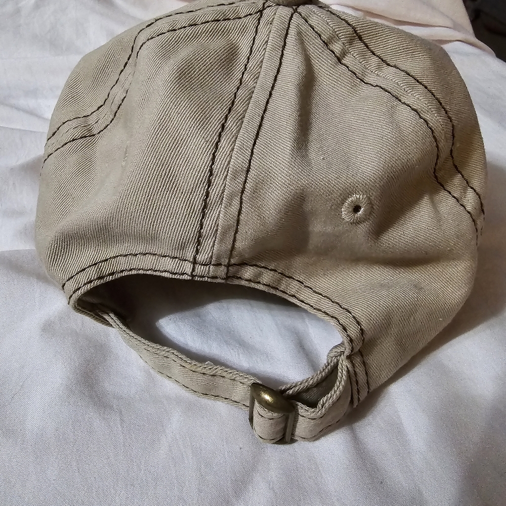 Hat - Picture 4 of 6